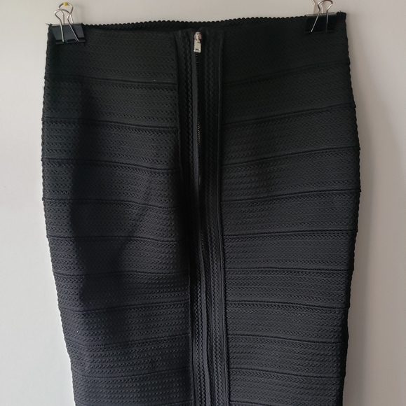 ⏳️⏳️Zara black pencil skirt size small - Picture 6 of 7